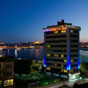 İstanbul Golden City Hotel Night View