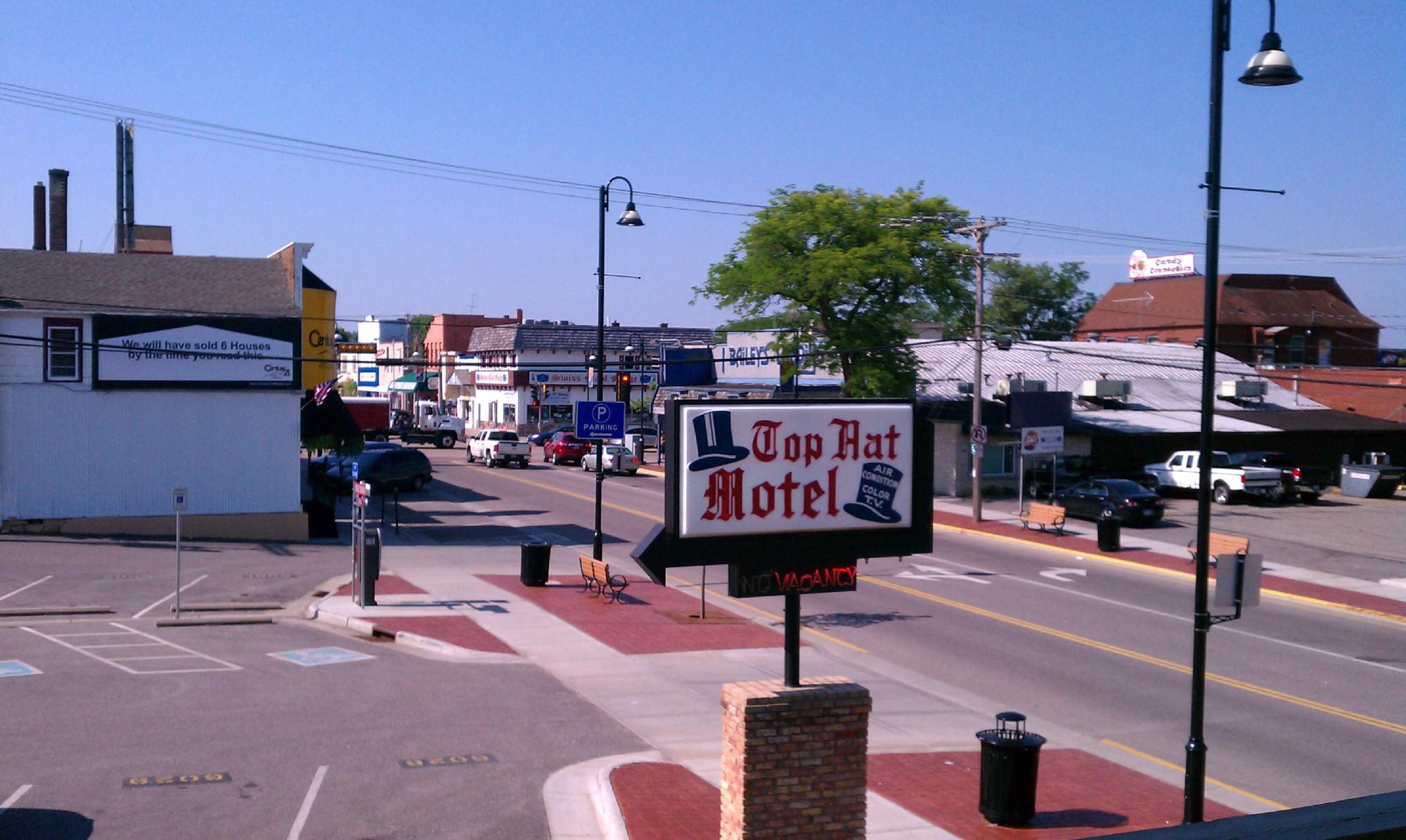 TOP HAT MOTEL Hotel Reviews Wisconsin Dells