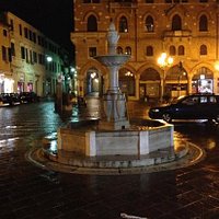 Piazza San Vito by nite!