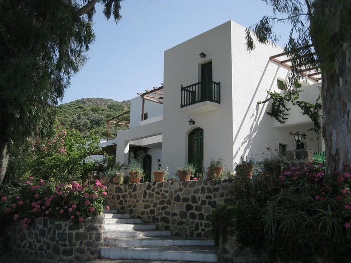 Mammis Apartments Updated 2023 Prices And Guest House Reviews Nisiros