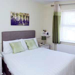 Double en-suite bedroom