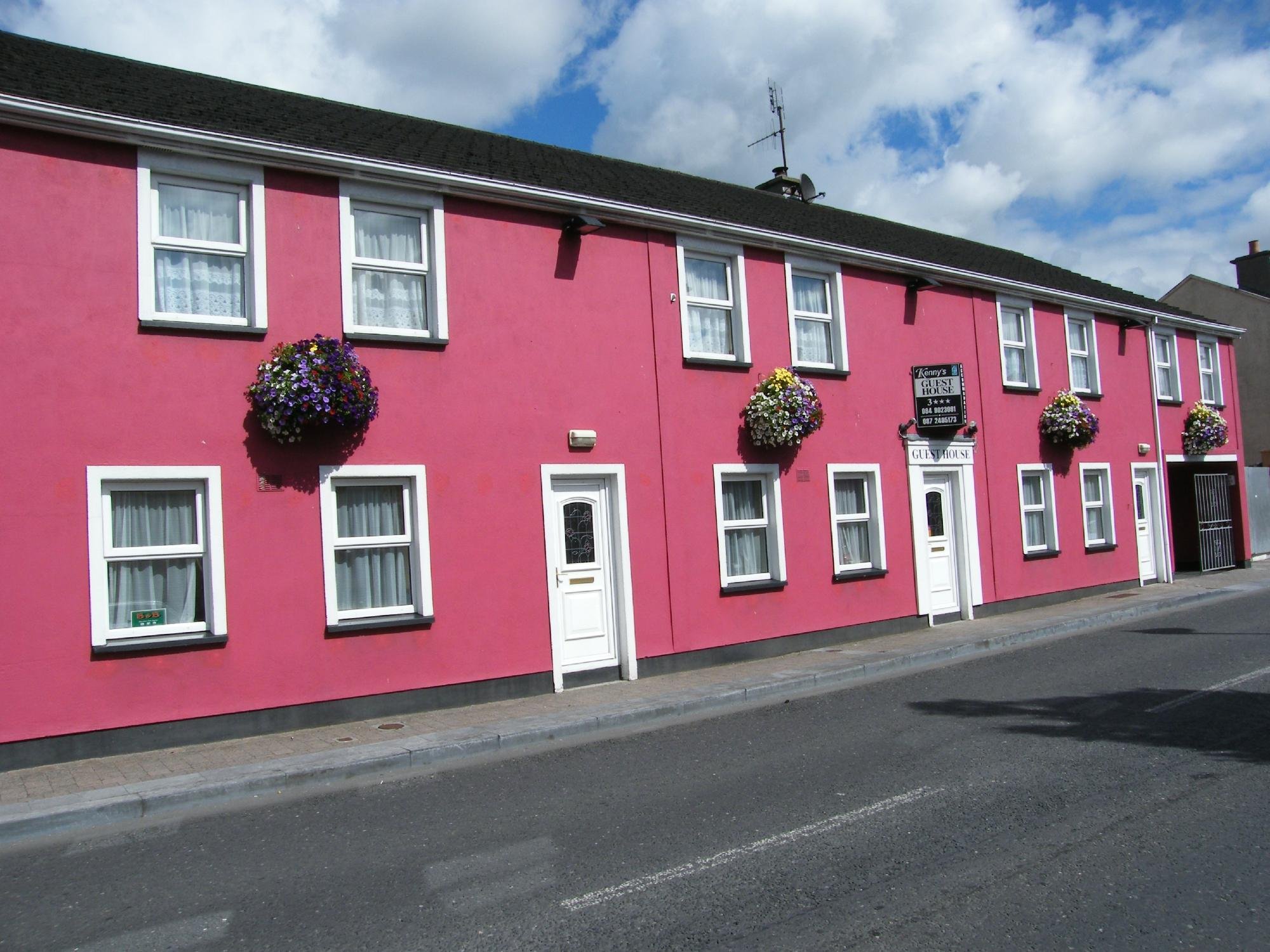 KENNYS GUESTHOUSE - Hotel Reviews (Castlebar, Ireland) KENNYS GUESTHOUSE -  Hotel Reviews (Castlebar, Ireland)