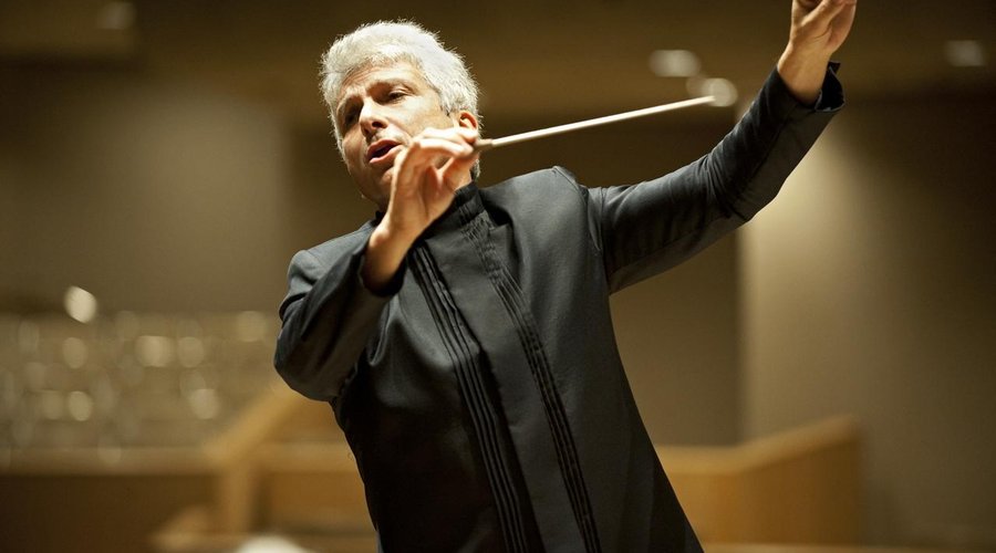 Music Director Peter Oundjian