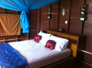 Room & Suite
