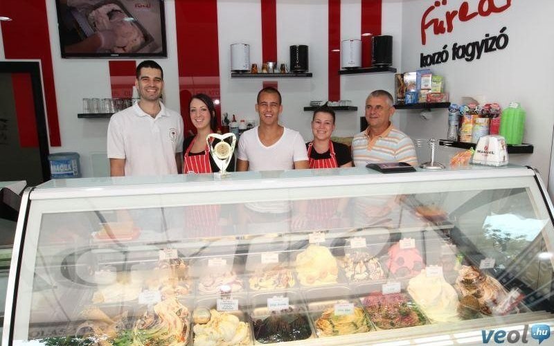 Our TEAM:)