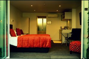 Room & Suite