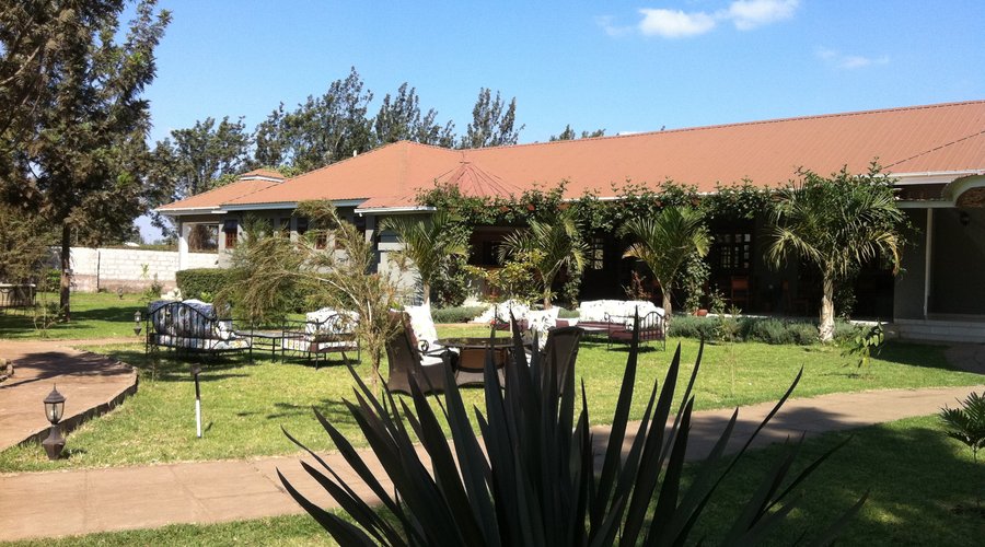 Garden and outside seating area