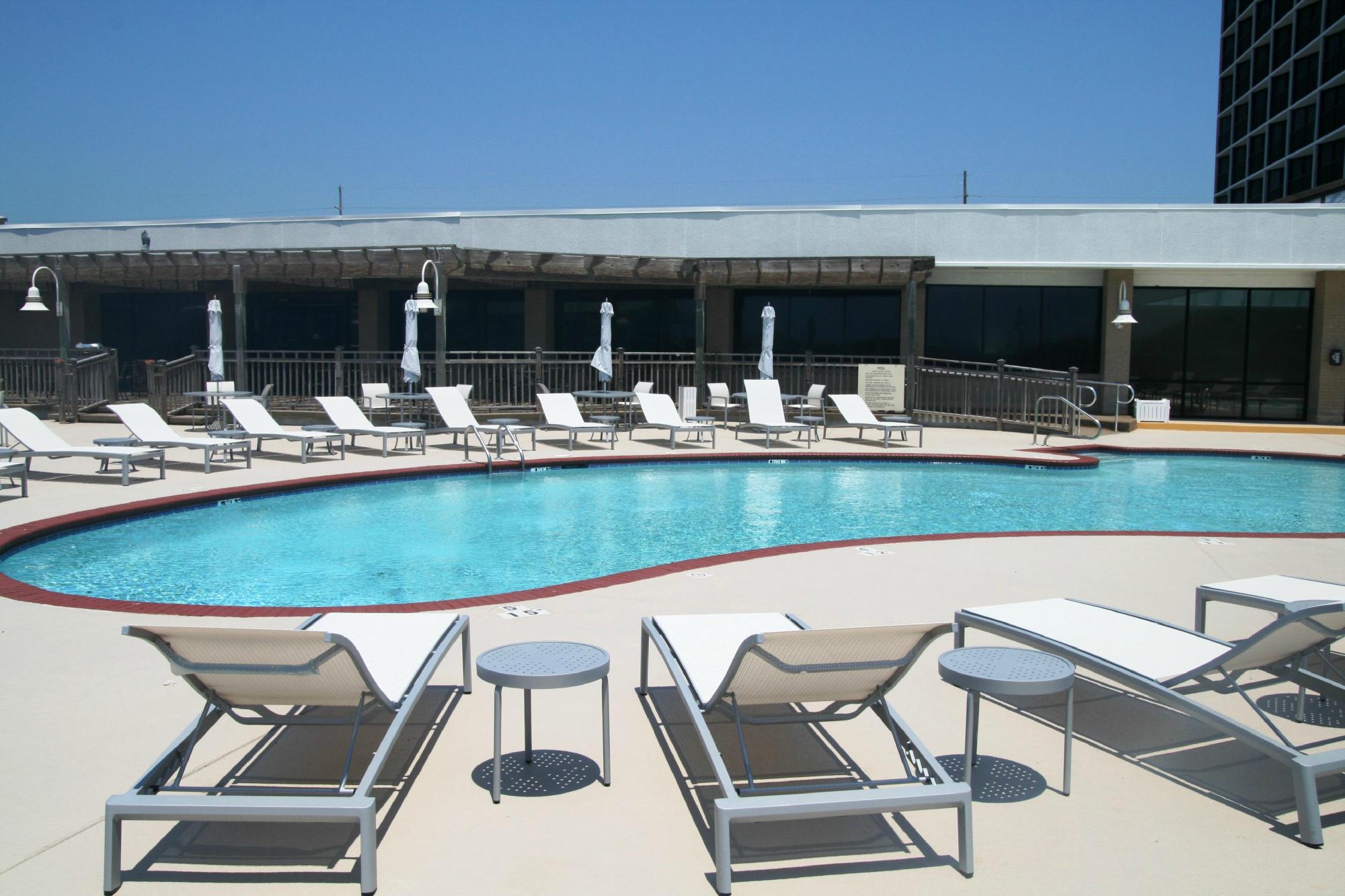 DOUBLETREE BY HILTON HOTEL ATLANTIC BEACH OCEANFRONT 146 2 0 8   Doubletree By Hilton 