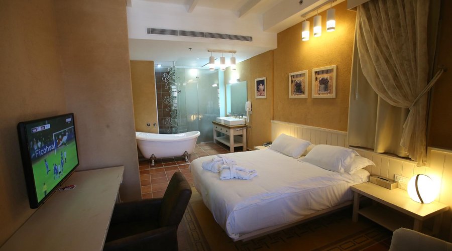 Zodiac - Deluxe Room