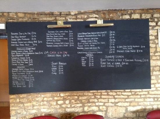 THE BLACK BEAR, Moreton-in-Marsh - Updated 2024 Restaurant Reviews ...