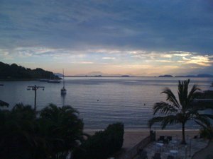 Piscina e praia