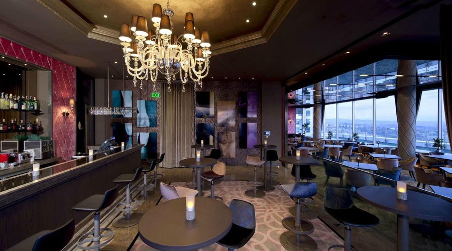 Roof Bar & Restaurant