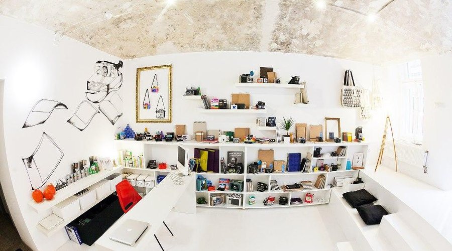 Polagraph interior