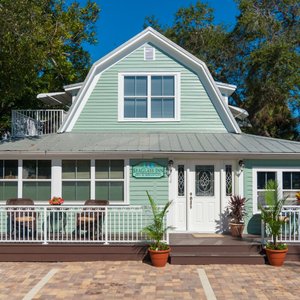 SeaGlass Inn