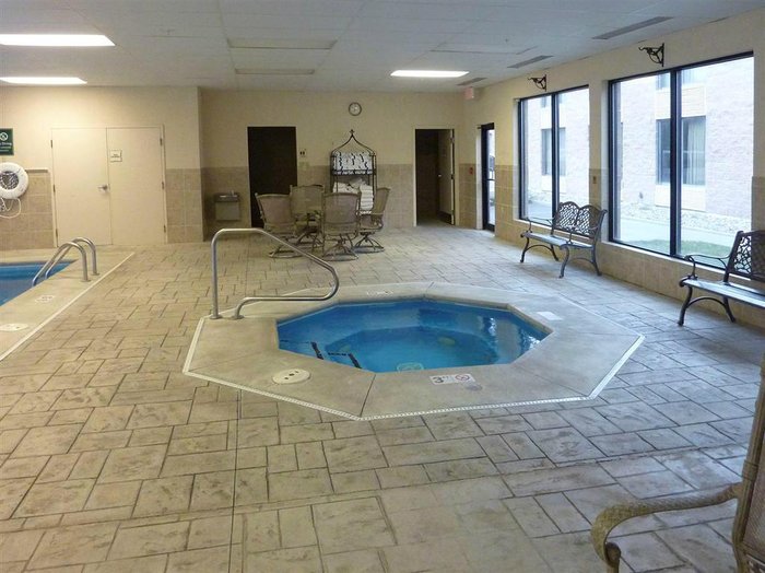 AmericInn by Wyndham Casper Event Center Area Pool: Pictures & Reviews ...