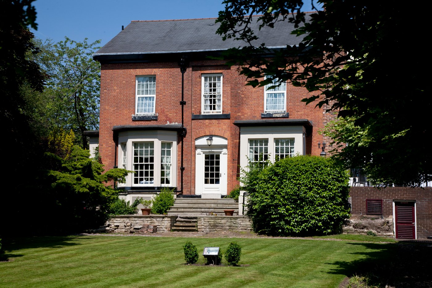 best-western-plus-pinewood-hotel-on-wilmslow-updated-2024-prices