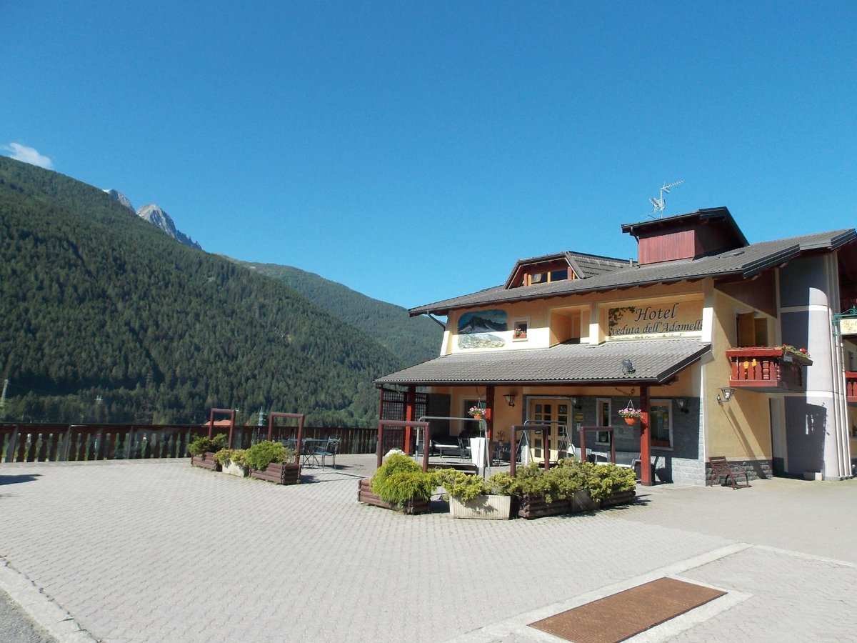 HOTEL VEDUTA DELL'ADAMELLO Pensione (Temù) Prezzi 2022 e recensioni
