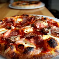 Carne Pizza