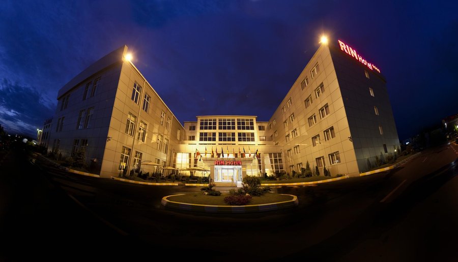 Exterior RIN Airport