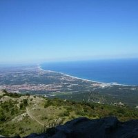 view over argeles sur met