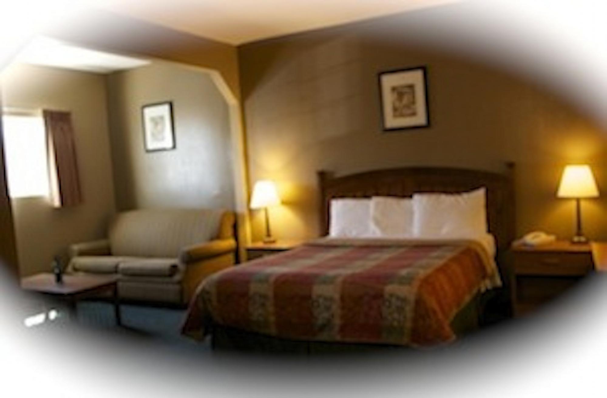 Hotel photo 1 of Holland Inn & Suites.