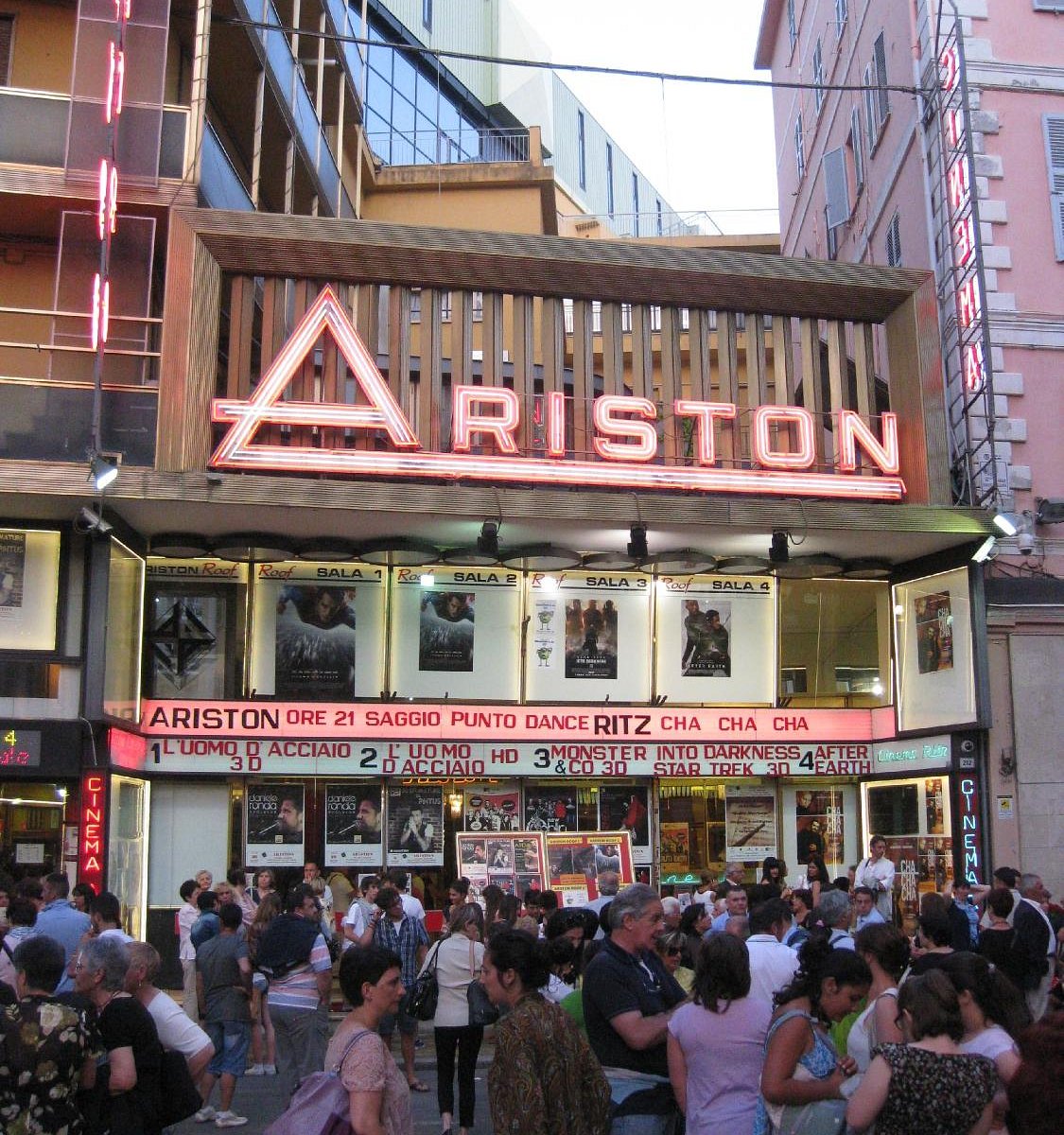 teatro ariston tour