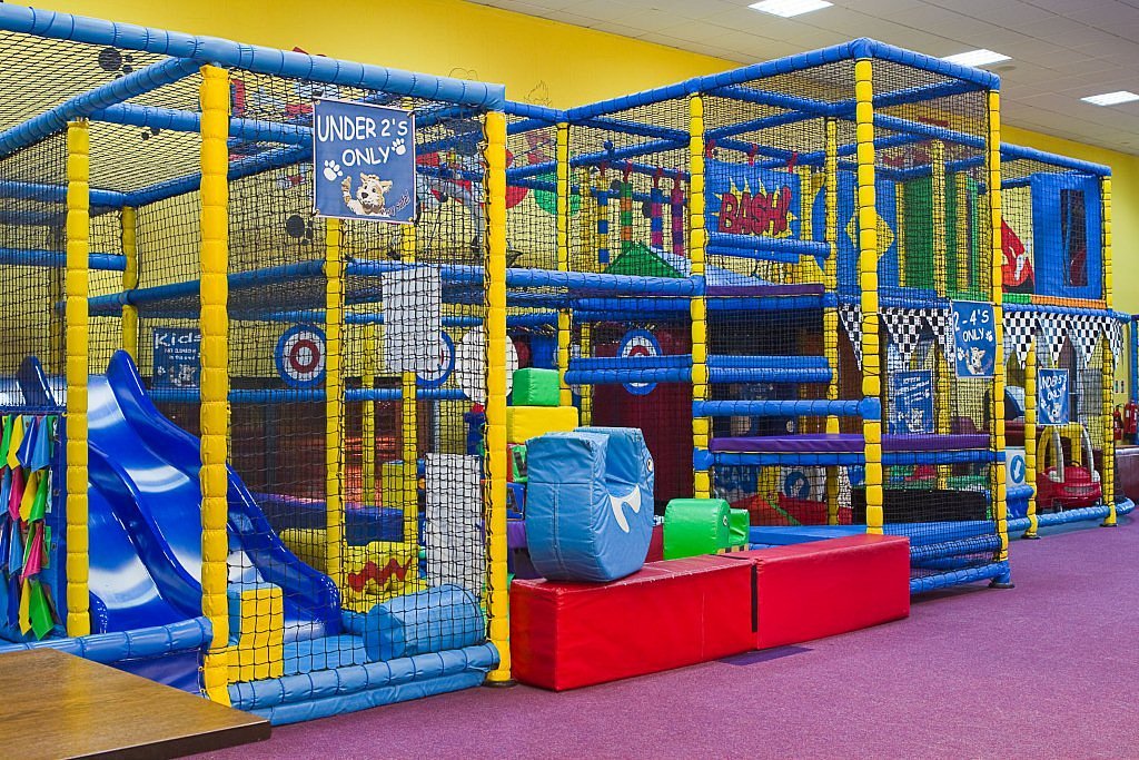 Play center. Play Centre.