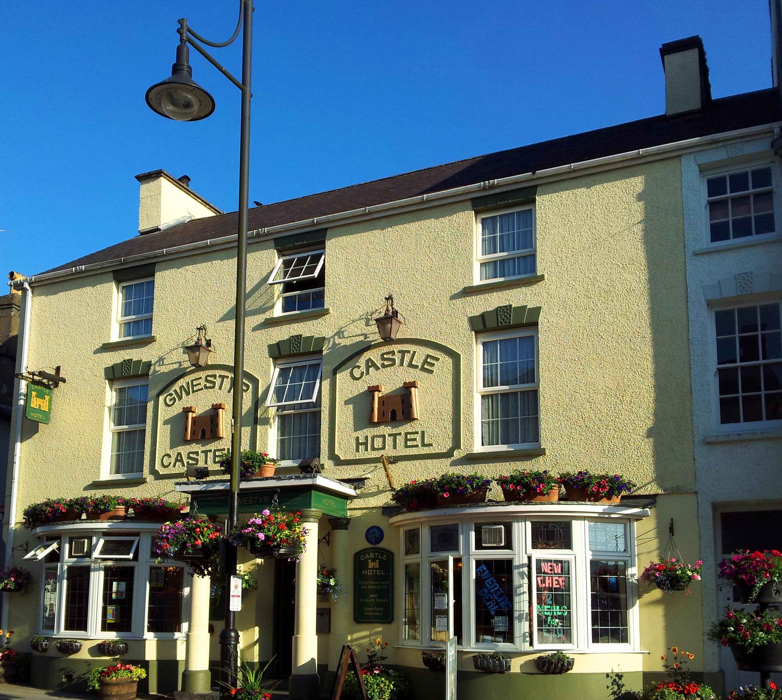 CASTLE HOTEL - Prices & Inn Reviews (Lampeter, Wales) - Tripadvisor