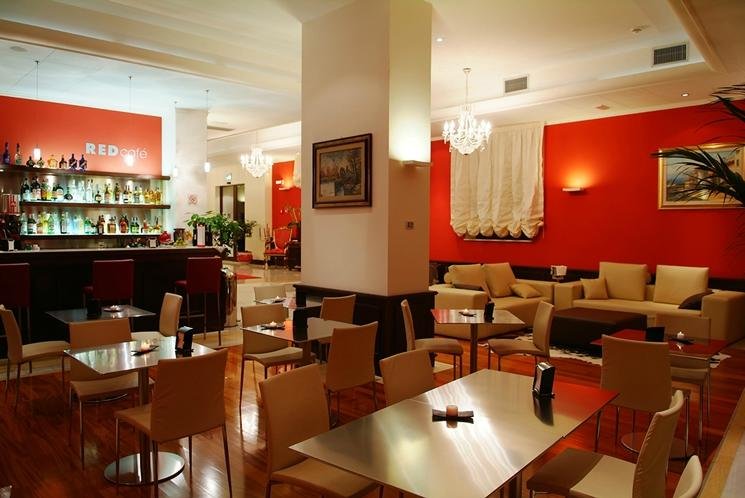 Zona Bar