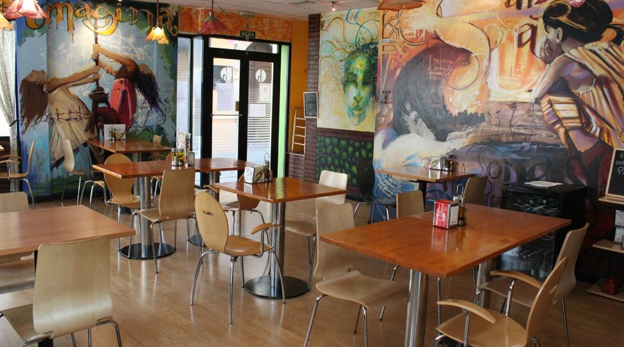 Hicuri Art Restaurante y Café Bar.