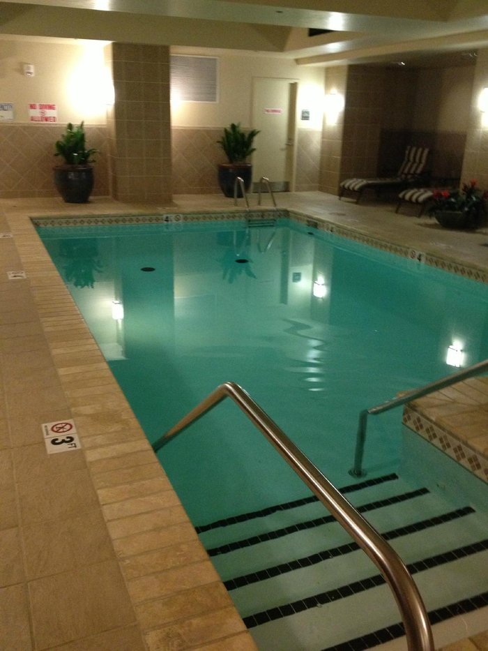 hotels in downtown okc with indoor pool