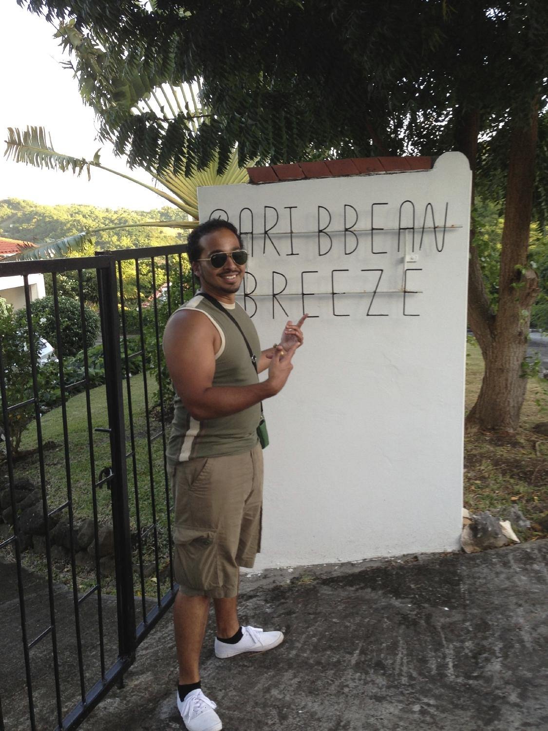 CARIBBEAN BREEZE (St. George's) - Hotel Reviews & Photos - Tripadvisor