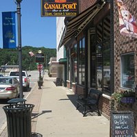 Canal Port exterior
