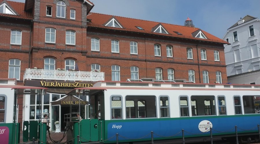 Lage direkt am Bahnhof
