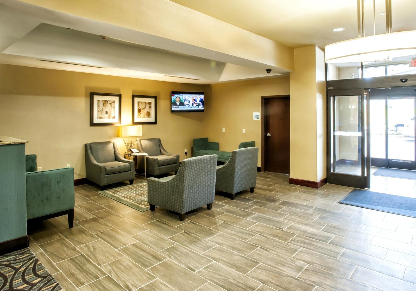 Holiday Inn Express & Suites Natchez South, an IHG Hotel $186 ($̶2̶0̶9̶ ...