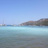 Il mare di fronte al chioschetto