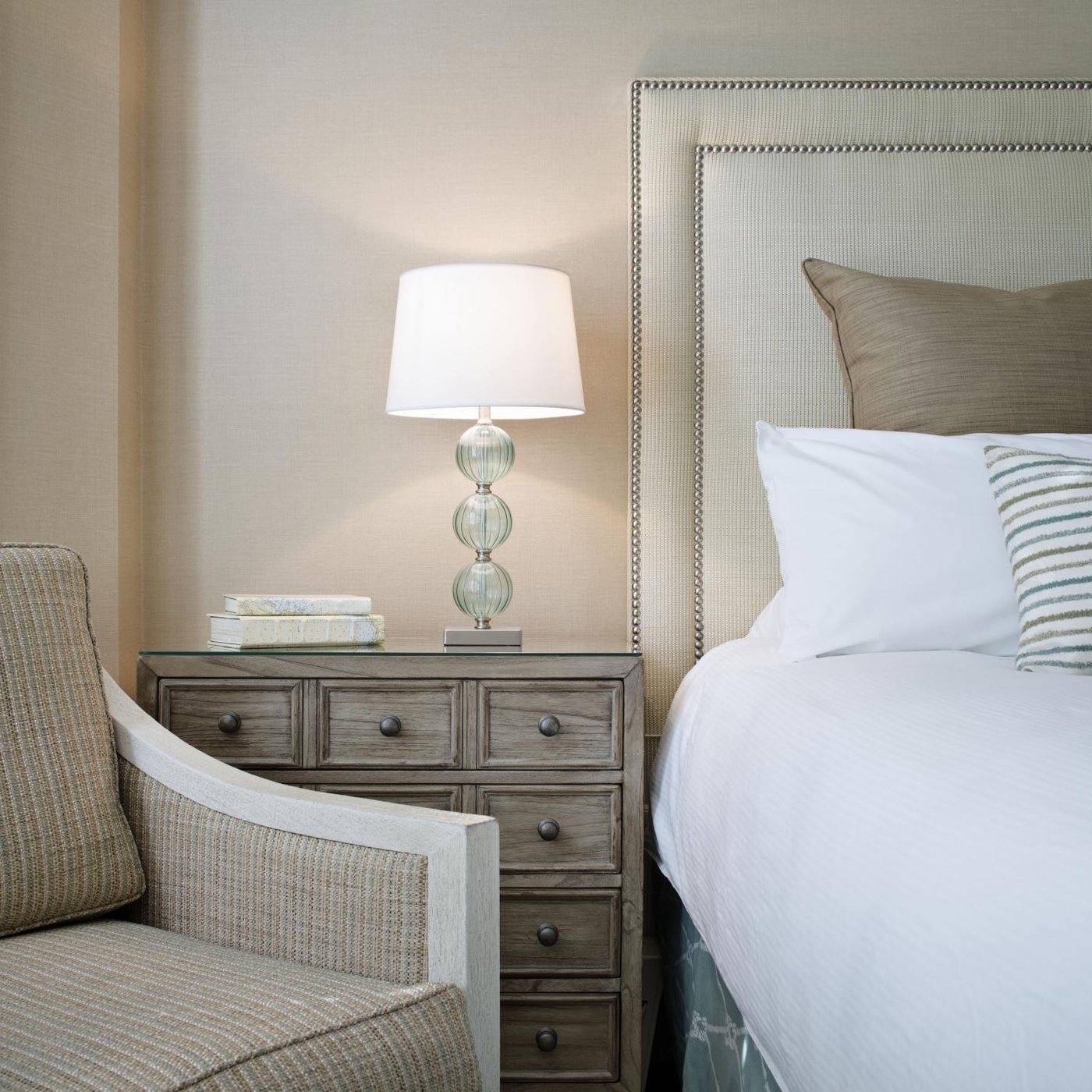 Snug Harbor Inn by null