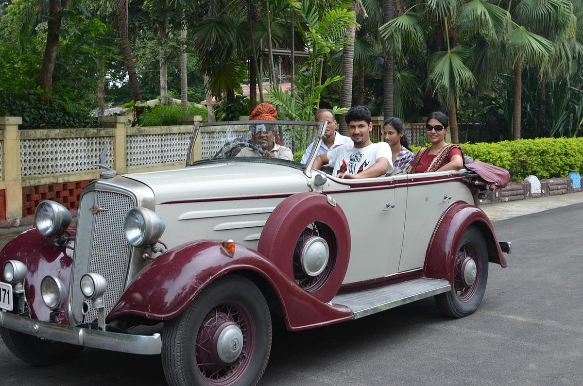 AUTO WORLD VINTAGE CAR MUSEUM (Ahmedabad) - 2023 What to Know BEFORE You Go
