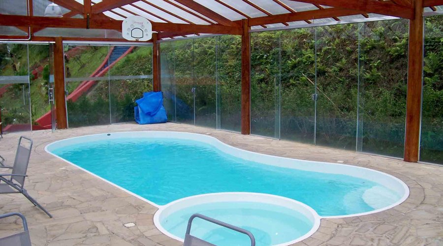 piscina aquecida