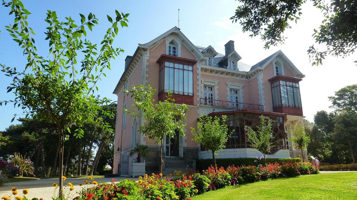 Casa e Museu Christian Dior em Granville, França . fotos, imagens de ©  merc67 #139248396