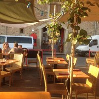Terrace with very simple and friendly seating