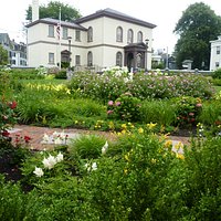 Patriots Park Garden 2 - Touro Synagogue
