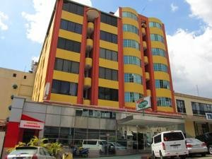 Discovery Hotel ediface