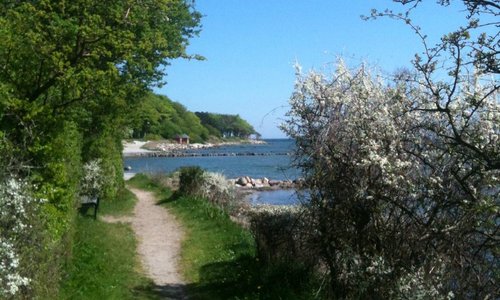 Bright Day! Lovely Place