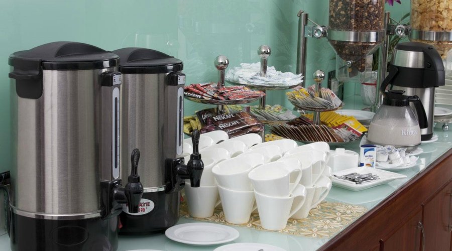 Breakfast (hot beverages)