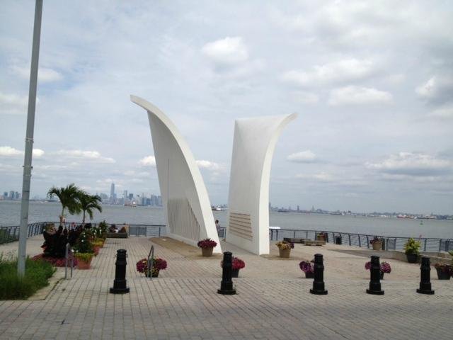Postcards The The Staten Island September 11 Memorial 口コミ 写真 地図 情報 トリップアドバイザー
