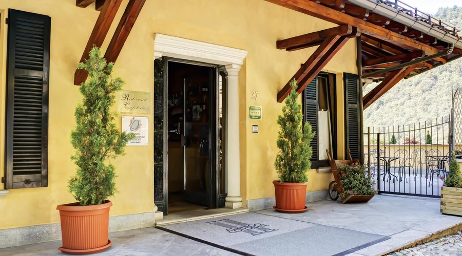 L'ingresso del Colonne Hotel Restaurant