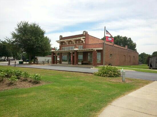 Plantation Agriculture Museum Scott 2022 Lo Que Se Debe Saber Antes   The Exterior Of The Museum 