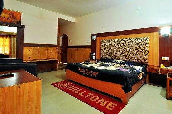 Hilltone Resorts &amp; Spa, hotel in Manali
