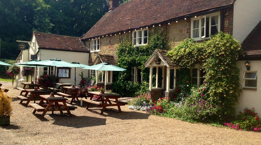 SUMMER BASKETS AT THE STAG